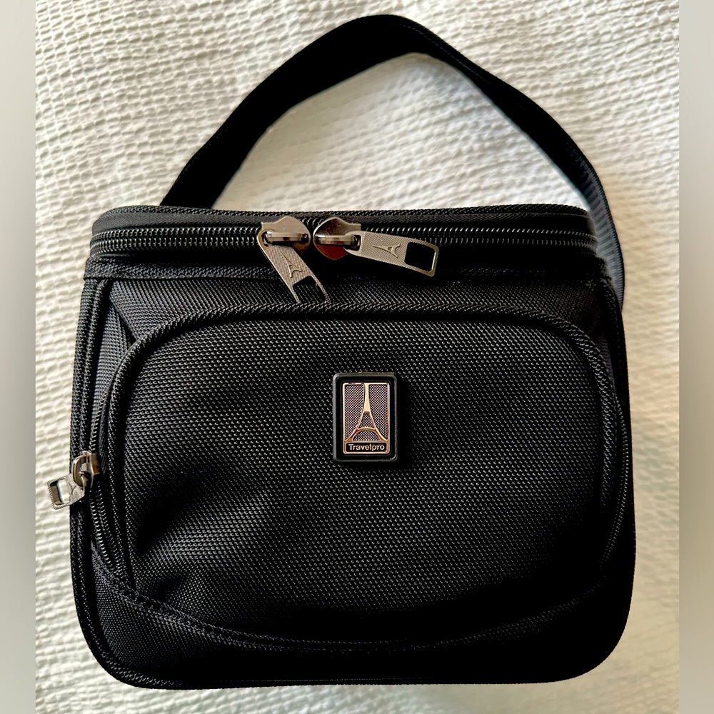 Travelpro FlightCrew5 Crew Cooler  NWOT!